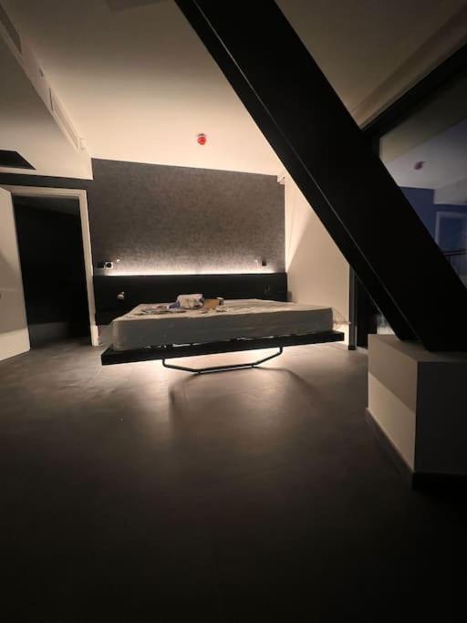 Corner 1 Bed In Mercury With Rooftop Pool Seasonal *