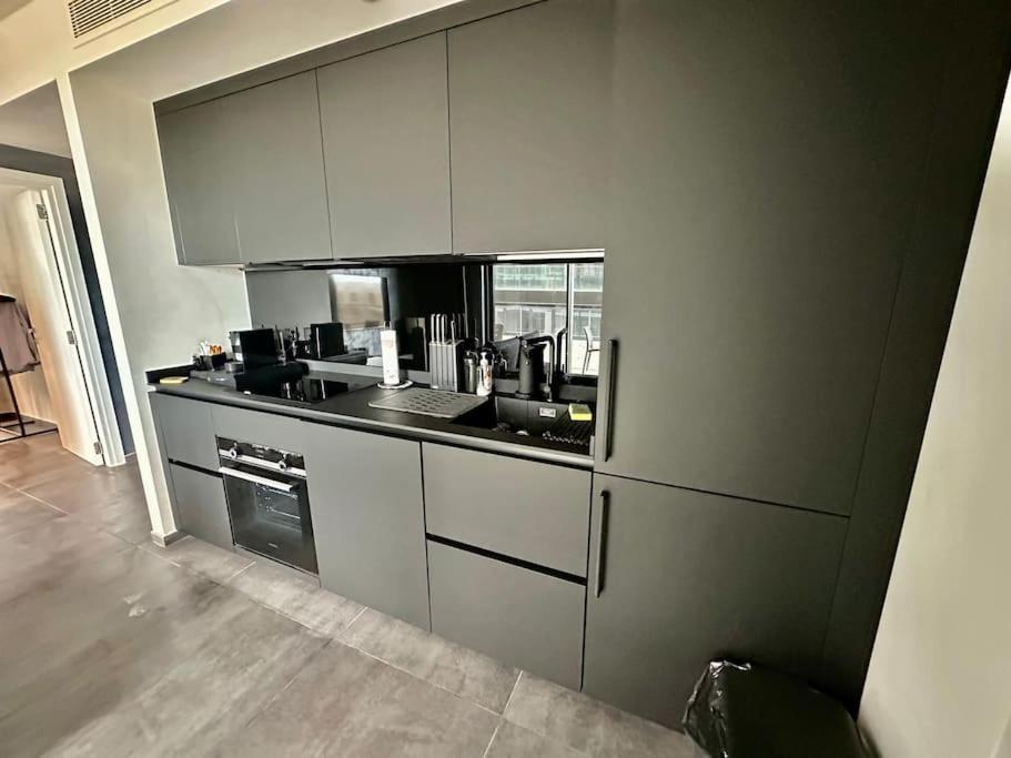 Corner 1 Bed In Mercury With Rooftop Pool Seasonal *